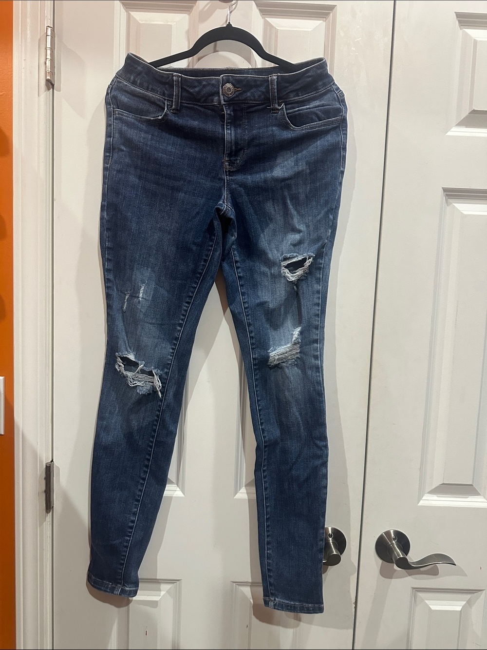 NWOT Maurices Dark Blue Ripped Skinny Jeans size S